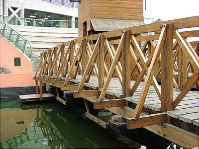 u7/locozodiac/medium/1150715.07BridgePond.jpg