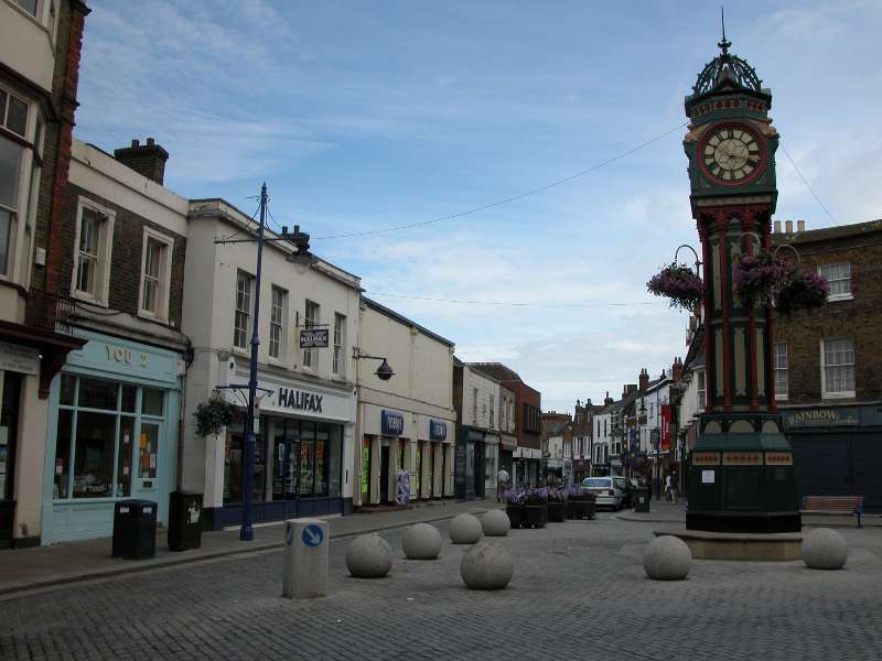 August 2004