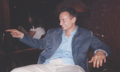 Joe Pointing.jpg