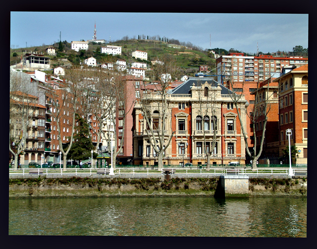 La Ria 1