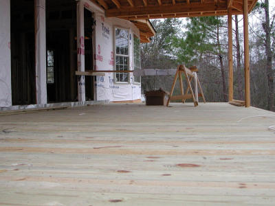 Standard decking blends into tongue and groove under the screened area