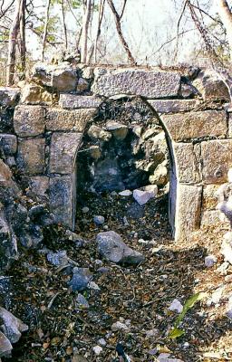An Unpublished Corbeled Arch