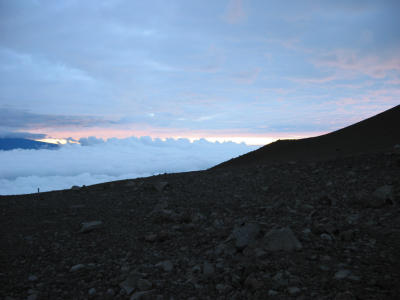 02 On our way down from the summit. We are getting ready to enter another cloud deck (slightly blurred).