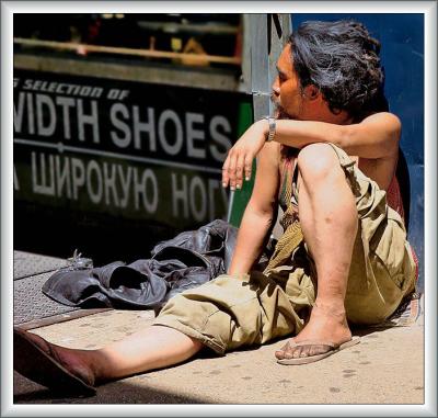 u7/michlob/medium/41151331.000homeless_shoes.jpg