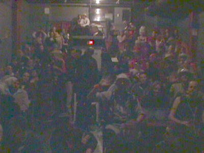 Friday nite's crowd - sorry for the quality of these, but you get the idea!