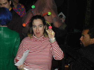 misS eLLaNeOuS eating popcorn (Fri. nite)