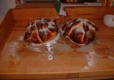 u7/panos/medium/35700693.PanesDeMuertos.jpg