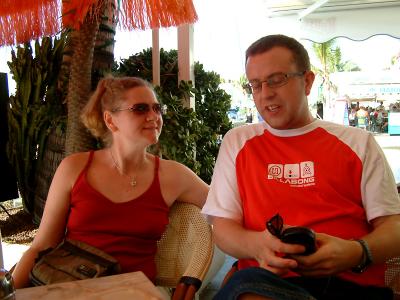 u7/paulandjane/medium/6286662.whatsgoingonherethen.jpg
