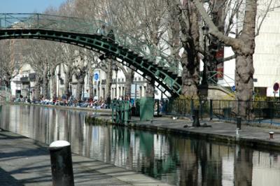 March 2005 -  Canal St Martin 75011.jpg