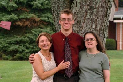 Eric_Mary&Mom.jpg