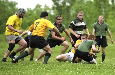 u7/rhowland/medium/41319786.2004_06_05_R4_010_OverUnder30Rugby_Supra400_psc.jpg