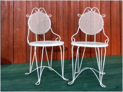 Two Chairs (Kjerringvik)
