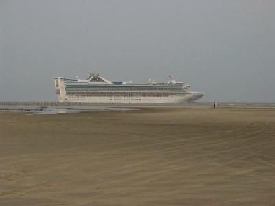 Galveston - East Beach Cruise Ship