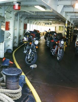u7/sportour/medium/41311295.Sept98SnugaboardonwaytoSechelt.jpg