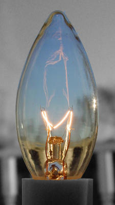 electric candlelight (by hud)