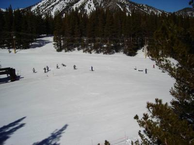 0228-snowboard-group-down-below.JPG