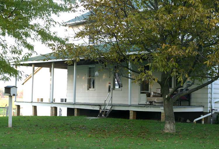 PA-Amish05 -- farm House