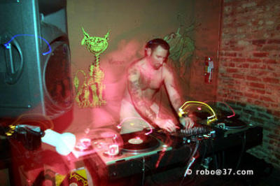 164-6470_CRW.jpg