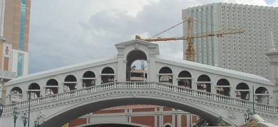 LV.Venetian.bridge.jpg