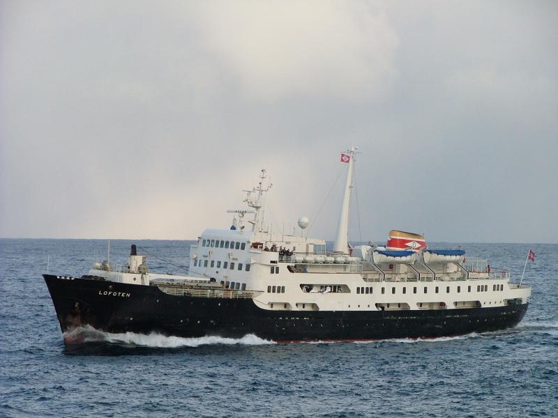 MS Lofoten still in action