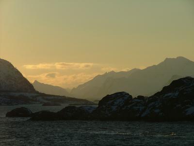 A Landscape in Lofoten - Painting or photo ?.JPG