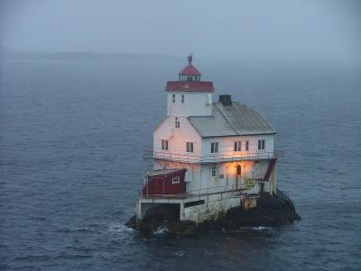Stabben - A lonely lighthouse close to Florø.JPG