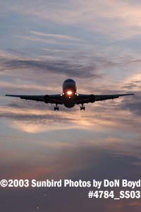 <u>Avianca B767-300 aviation sunset stock photo #4784P</u>