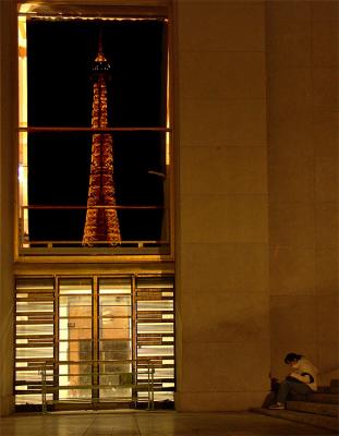 Eiffel Tower reflected in the Palais de Chaillot