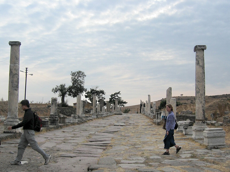 Pergamons Asclepion and the Sacred Way entrance