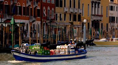 VeniceGrandCanal_1651.jpg