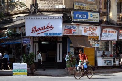 Veer Nariman Road, Mumbai