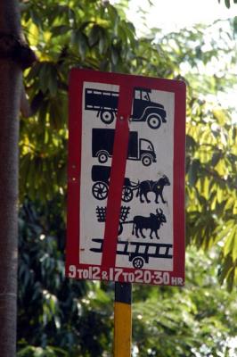 No trucks, No vans, No horse carts, No ox carts, No hand carts - Madam Cama Road