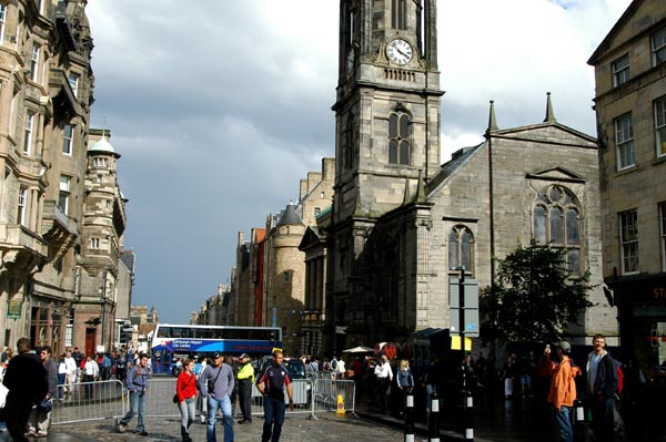 Tron Kirk, High Street