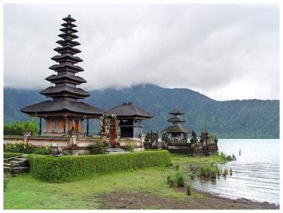 Bali - An Island of Arts and Religions (Dec 04)