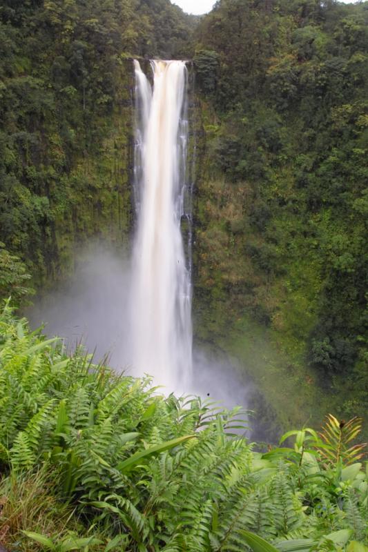 Akaka Fall