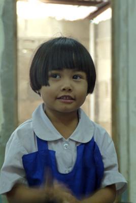 u8/clarkl/medium/37534365.em20041104dscf5534ThailandRiverKwaischoolxx.jpg