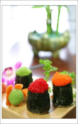 flying-fish roe*by NewSushi