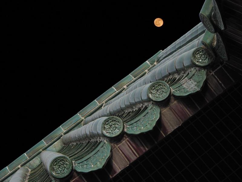 Temple Moon
