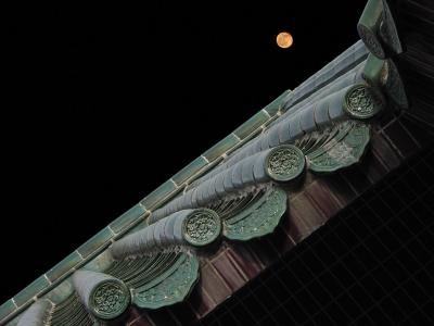 Temple Moon