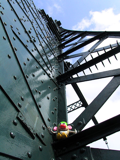 Mr Potatohead on Bridge