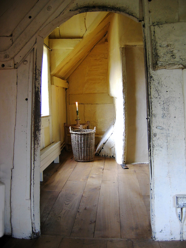 Wicker basket  (original)*