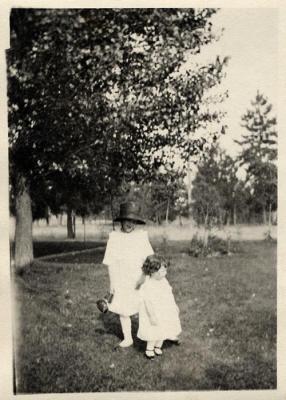 Playing in the yard, 1920 (252)