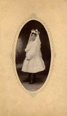 Ethel on day of First Communion, 1898 (477)