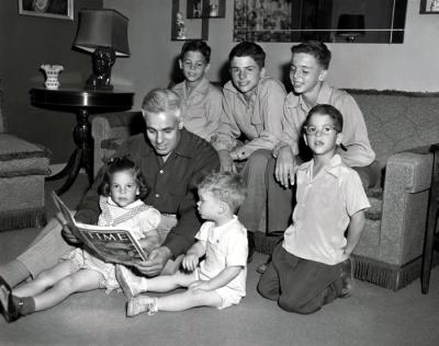 Family portrait, 1953 (488)