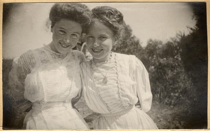 Ethel (left) with friend, 1912 (608b)