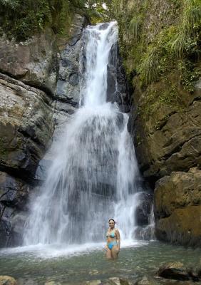 u8/dfw8888/medium/37542483.Yunque053.jpg