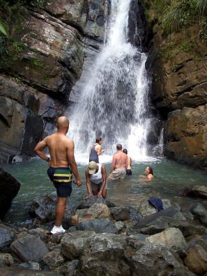 u8/dfw8888/medium/37542484.Yunque054.jpg