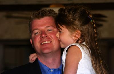 u8/duncanc/medium/32778872.DuncanspicsKaitlinJohn0181.jpg