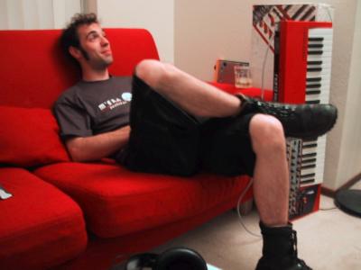 u8/gero/medium/31652.couch_ned.jpg