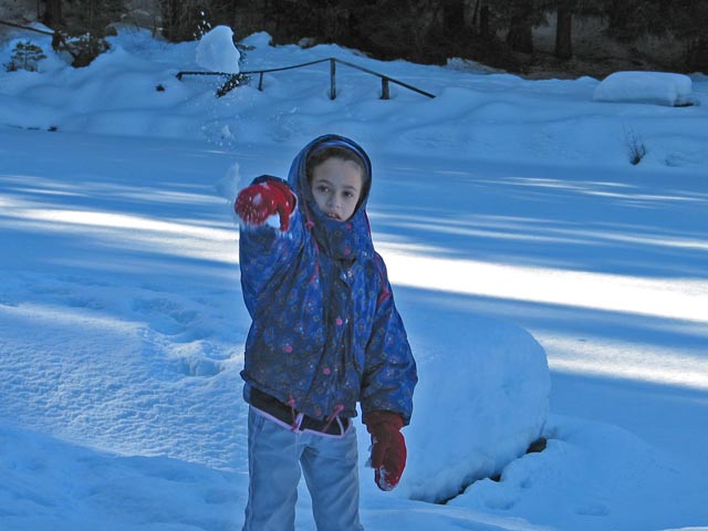 abby throwing snowball